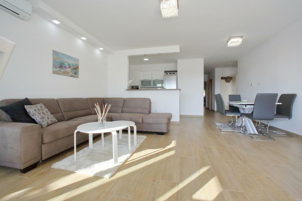Luxury Apartments Sikiric_2 With Fantastic View On The Sea Bibinje Extérieur photo